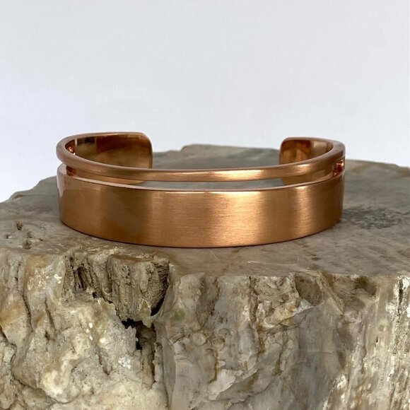 Chloe + Isabel Jen Atkin Collab Brushed Finish Copper Cuff Bracelet 6.5" - Picture 4 of 16